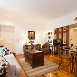 Charming Apartment In Alfama
