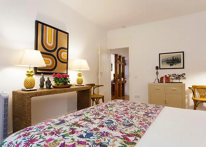Charming Apartment In Alfama